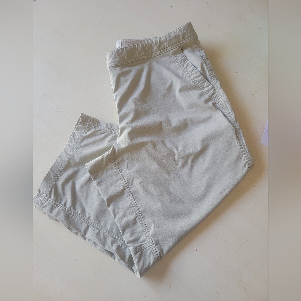 L.L.‎ BEAN KAKHI CAPRIS PANTS (sz 16)
